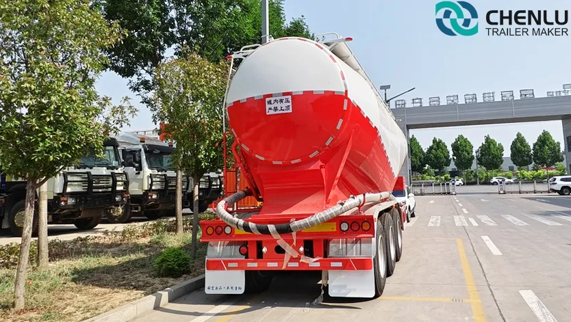 Remolque cisterna de 3 ejes para transporte a granel de cemento