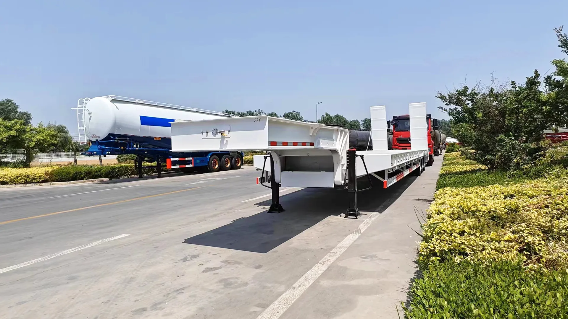 Container & Bulk Transport Semi Trailers