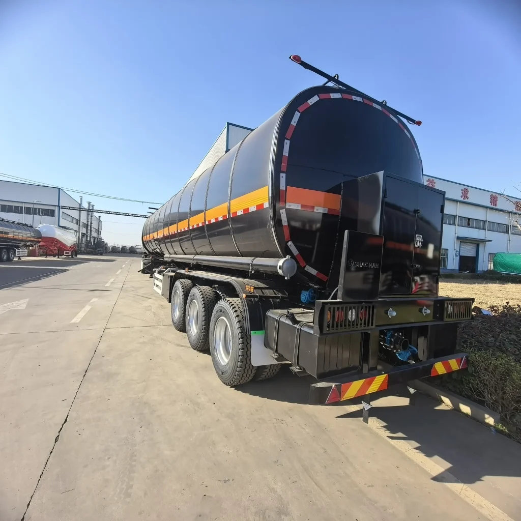 Auxiliary equipment unit on the asphalt tanker trailer